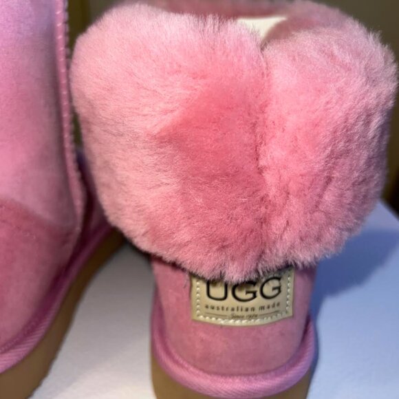 Authentic UGG Australian since 1974 Size 8 (Pre-owned) - Picture 4 of 5